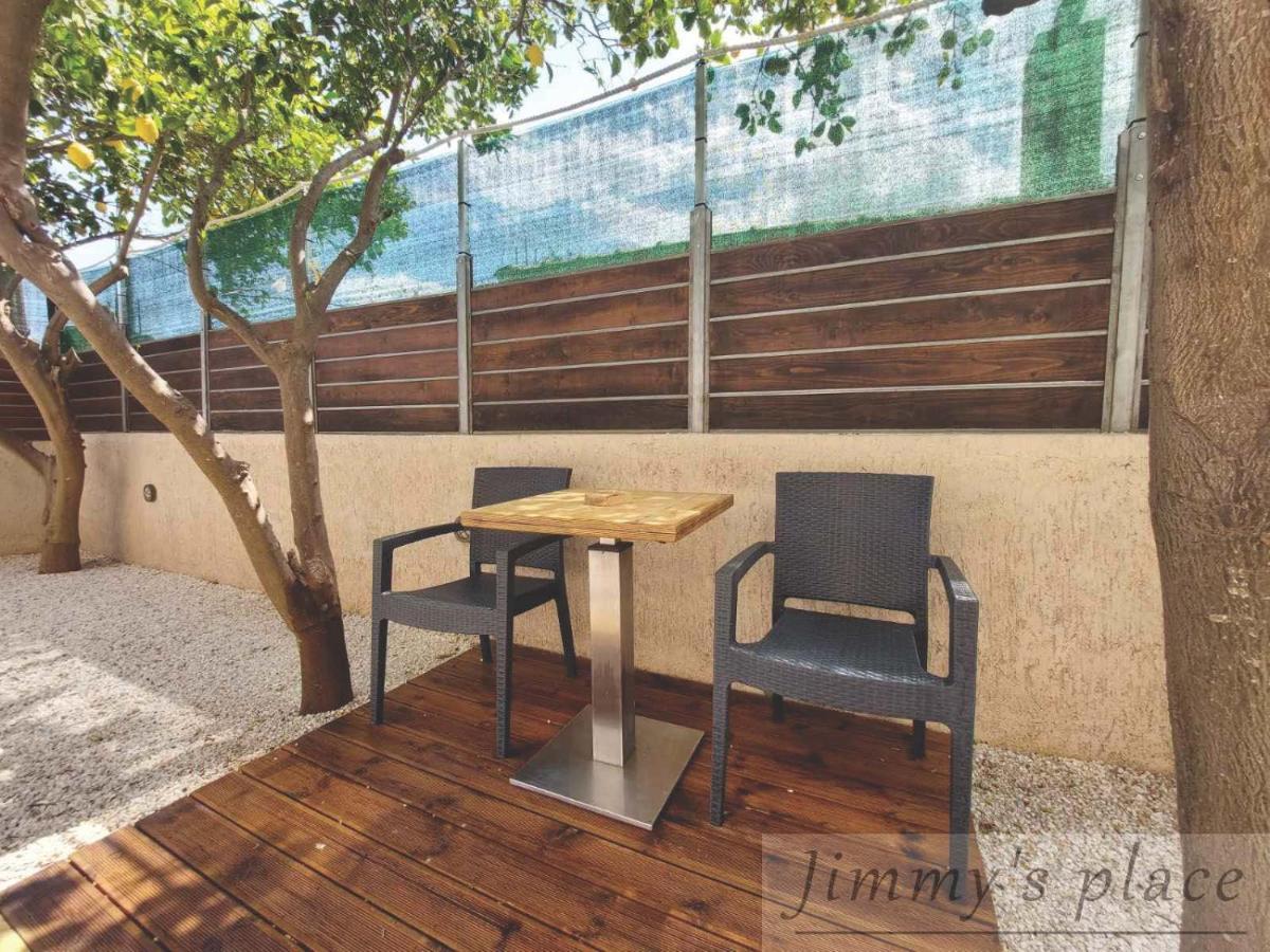 Jimmy'S Place Artemida  Luaran gambar